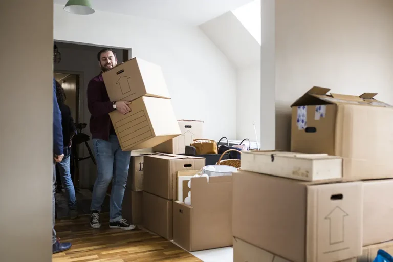 Learn what to expect from a Moving Company Battersea team with expert packing, organisation and preparation tips for a safe and stress-free relocation.